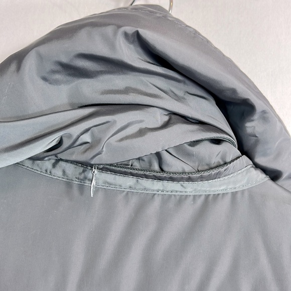 Tahari Shawl Collar Hidden Hood Down Puffer Coat size XS - Picture 8 of 12